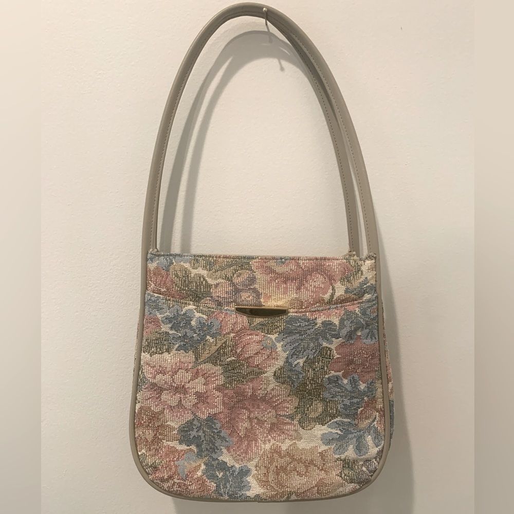 VINTAGE Carpet Purse